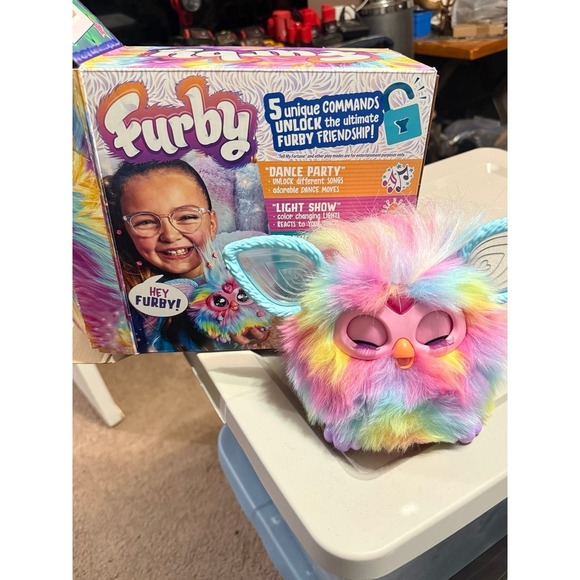 Furby - Picture 4 of 5